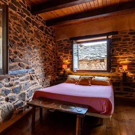 Casa De Sardom3 *