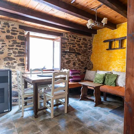 Casa De Sardom3 *