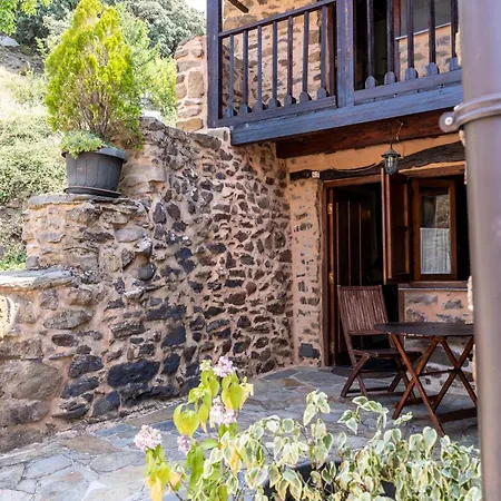 Casa De Sardom3 Holiday home Bembibre (Castile and Leon)