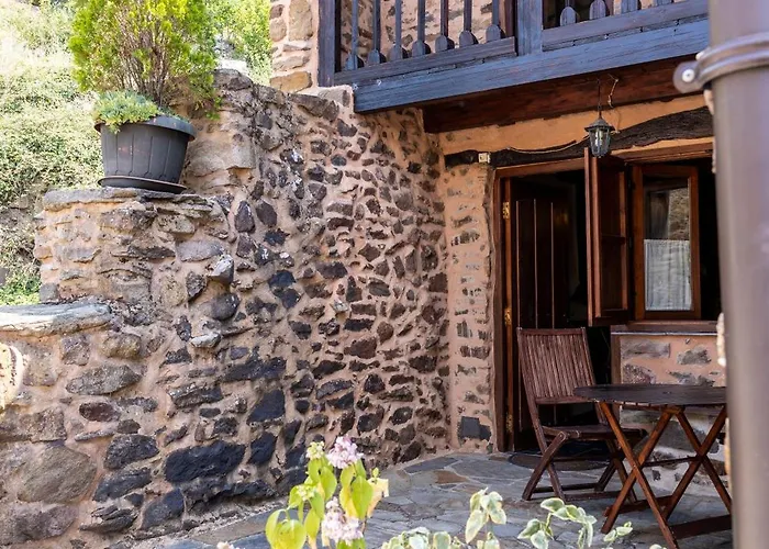 Casa De Sardom3 Vakantiehuis Bembibre (Castile and Leon)